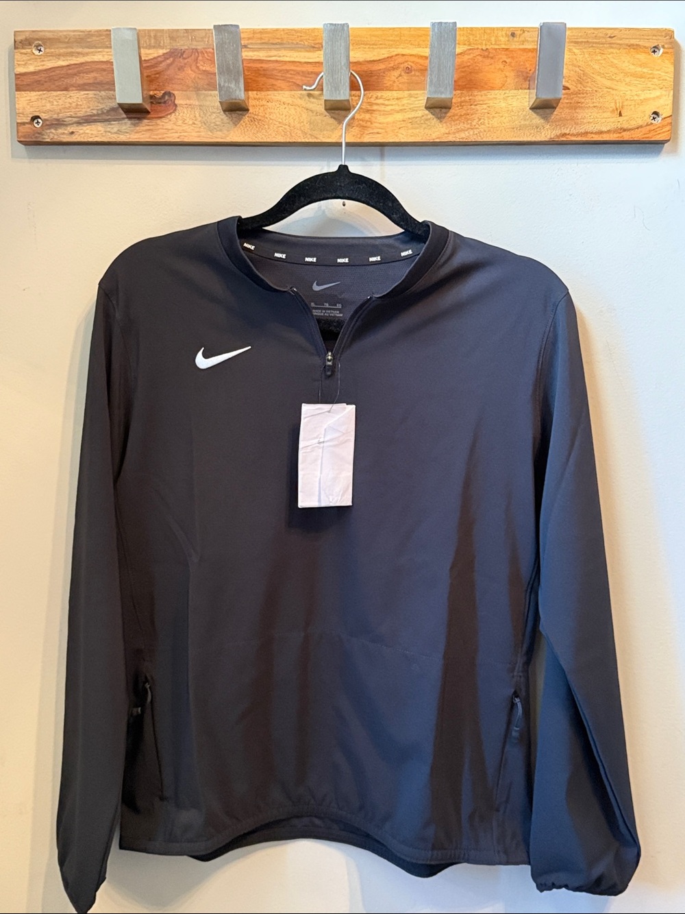 Nike - Youth Black Long-Sleeve Windshirt Pullover with Zipper Pocket